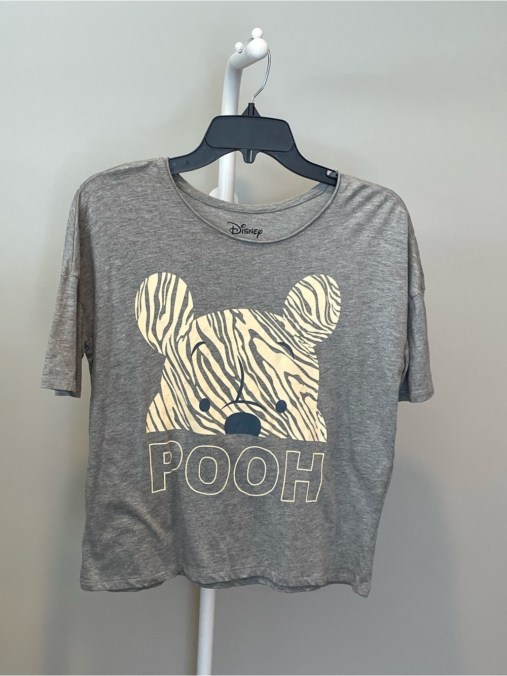 Disney Grey Tee with Cream Zebra-Print Pooh Graphic - Oversized XS